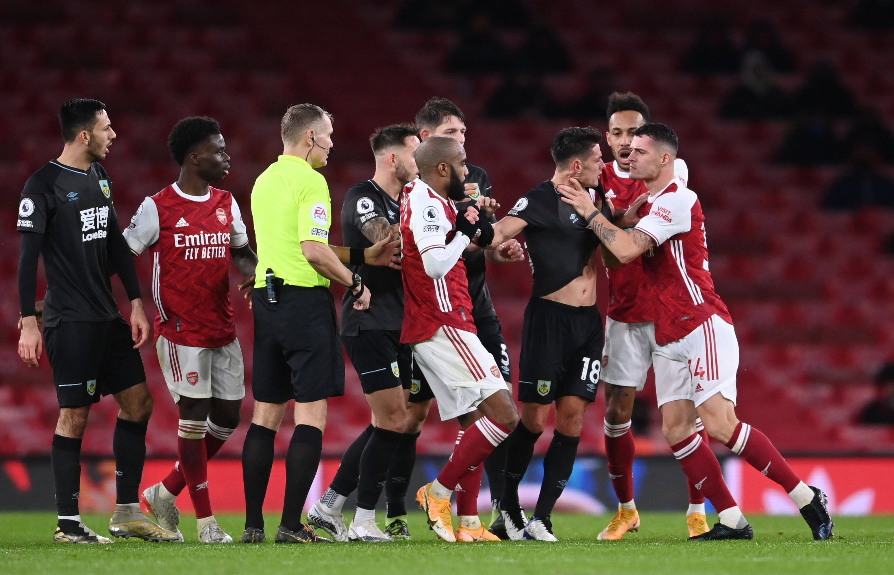 了她在禁区 了她在禁区